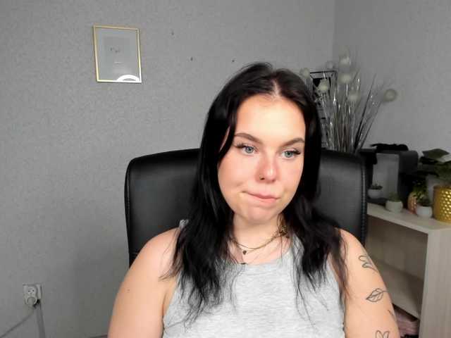 JustNessa live cam on BongaCams