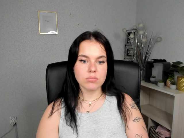 JustNessa live cam on BongaCams