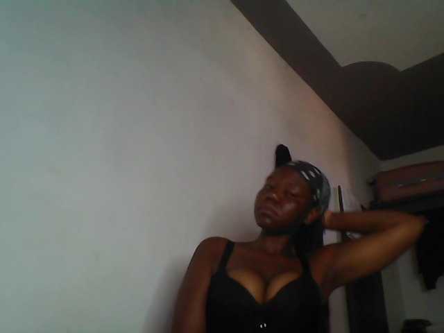 Cutequinebony