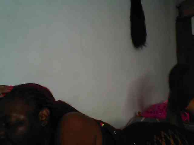 Cutequinebony webcam