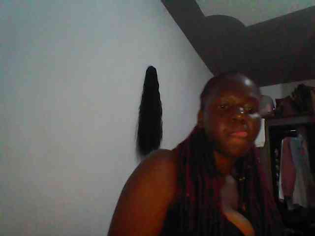 Cutequinebony webcam