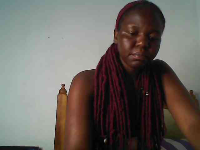 Cutequinebony webcam