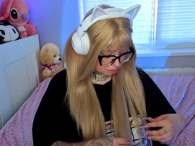 Chibiis live webcam show