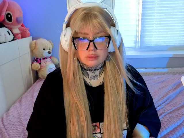 Chibiis live webcam show