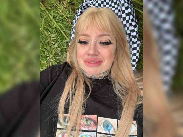 Chibiis Sex Cam Show