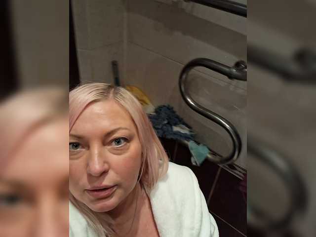 Hellollooll live cam on BongaCams