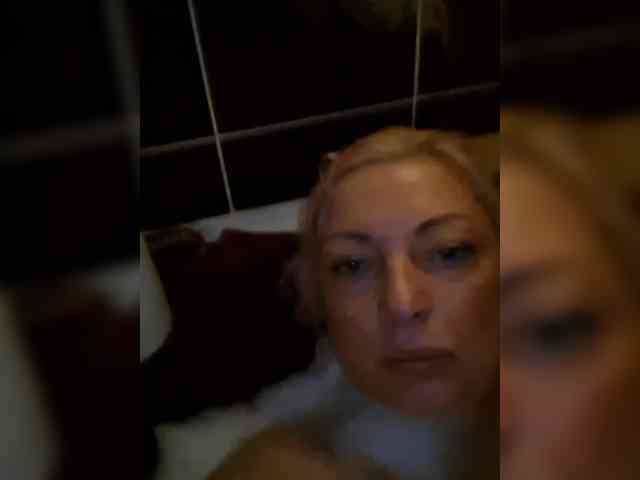 Hellollooll webcam