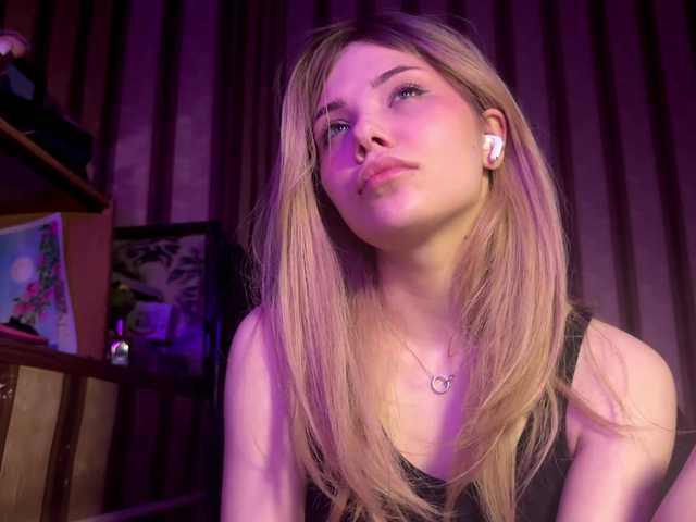 kittymila live sex show