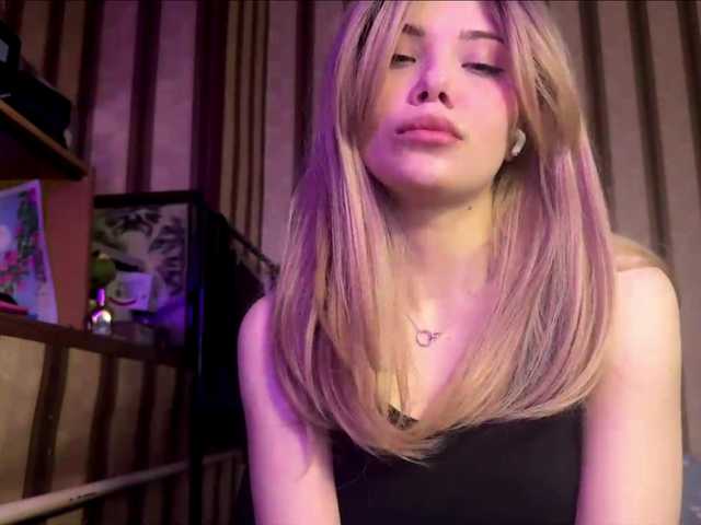 Live трансляция KittyMila - Runet.cam