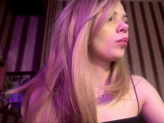KittyMila live cam on BongaCams