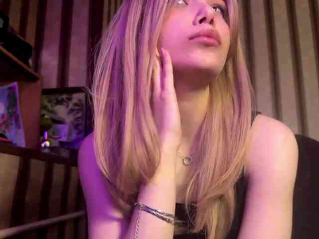 KittyMila webcam