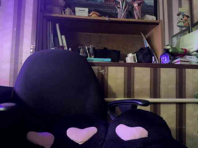 KittyMila webcam