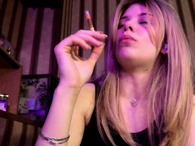 KittyMila webcam