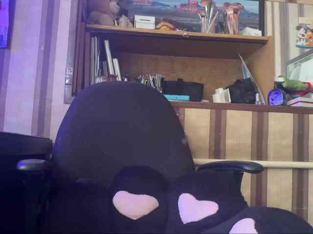 KittyMila Sex Cam Show