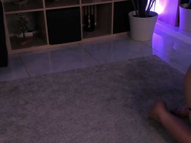 Boobzillaa live cam