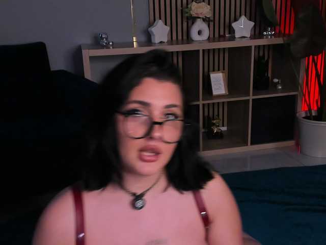 Boobzillaa live cam on BongaCams