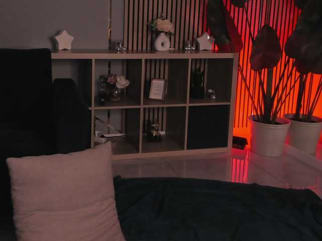 Boobzillaa live webcam show