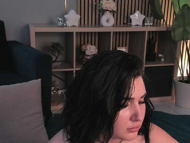Boobzillaa live cam on BongaCams