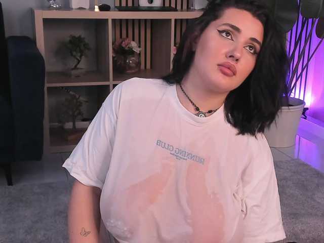 Boobzillaa live cam on BongaCams