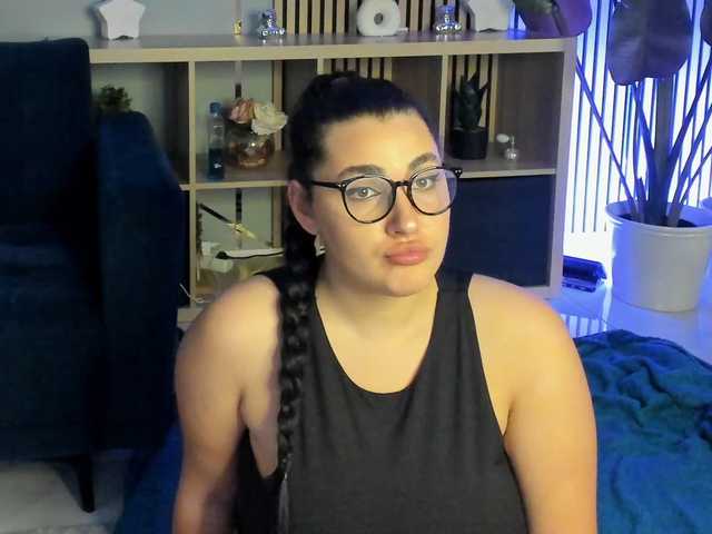 Boobzillaa live cam on BongaCams