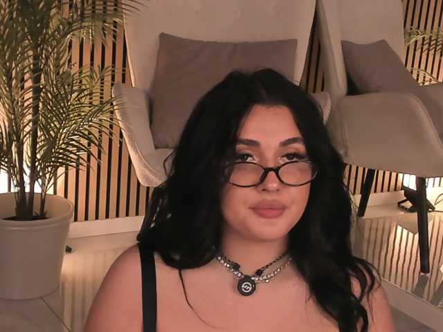 Boobzillaa live cam on BongaCams