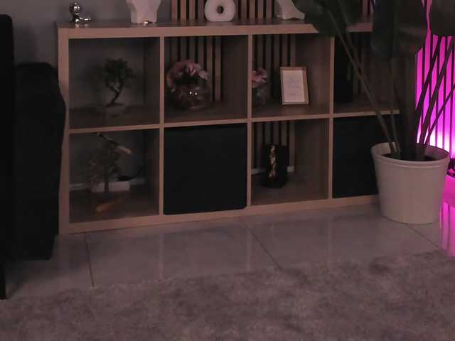 Boobzillaa live cam
