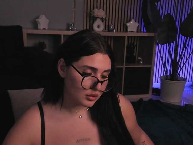 Boobzillaa live webcam show