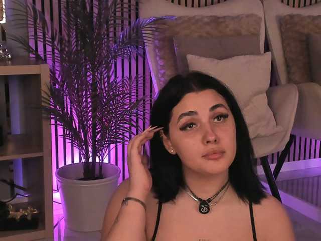 Boobzillaa live cam on BongaCams