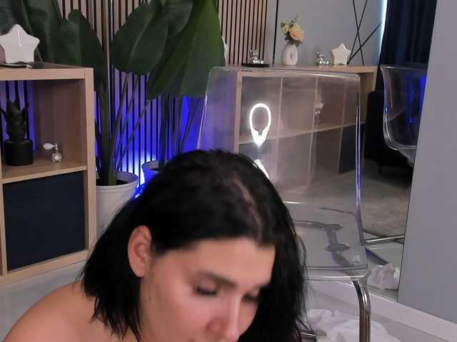 Boobzillaa live cam on BongaCams