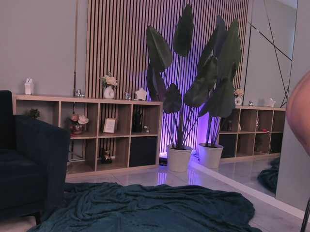 Boobzillaa live webcam show