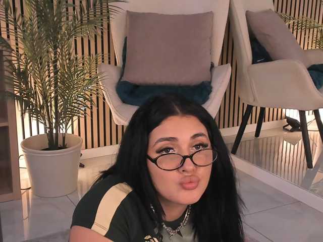 Boobzillaa live cam on BongaCams