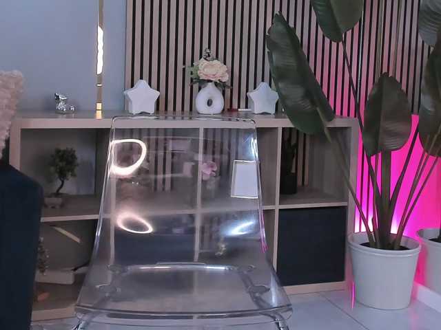 Boobzillaa live cam