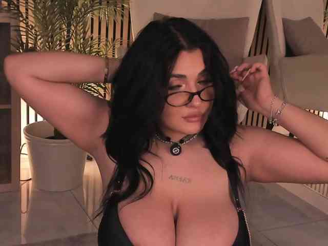 Boobzillaa