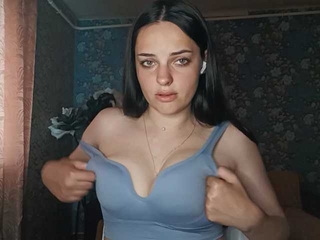 GenovevaRhoad live cam on BongaCams