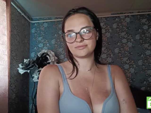 GenovevaRhoad live cam on BongaCams