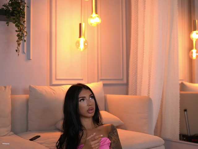 XiaraBlaze live cam on BongaCams