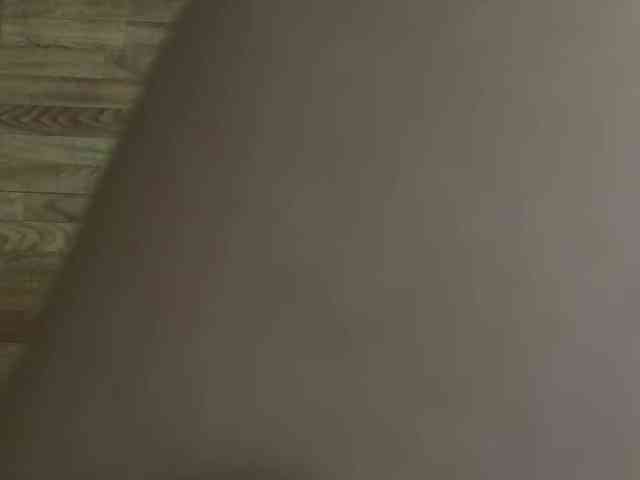 LilyBrazen webcam