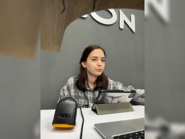nipple000 cam belle