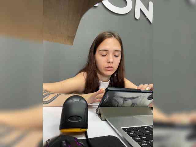 Nipple000 webcam