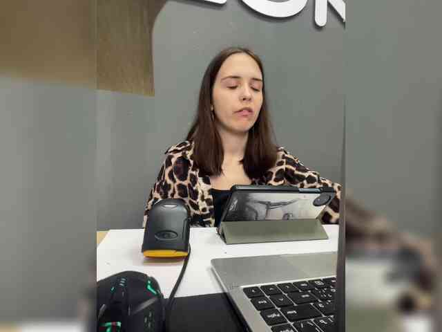 Nipple000 webcam