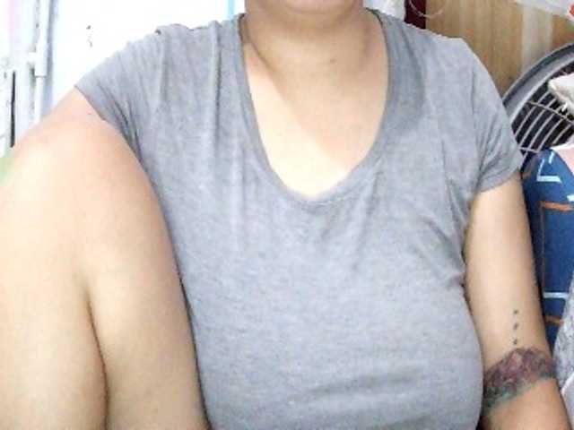 SexyCherrry live cam on BongaCams