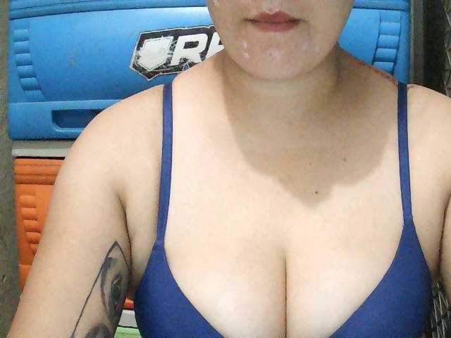 SexyCherrry live cam on BongaCams