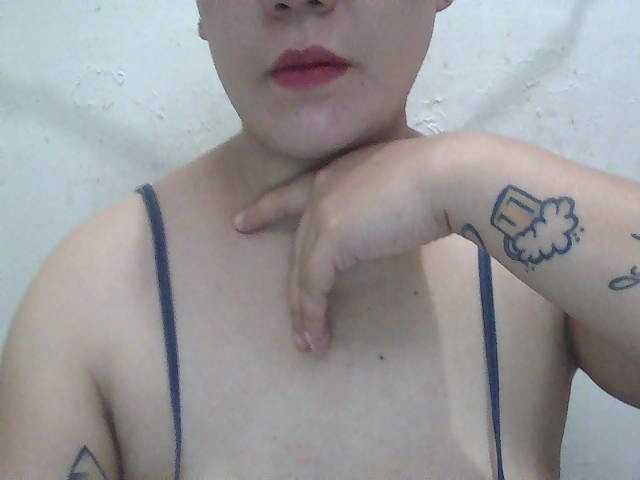 SexyCherrry live cam on BongaCams