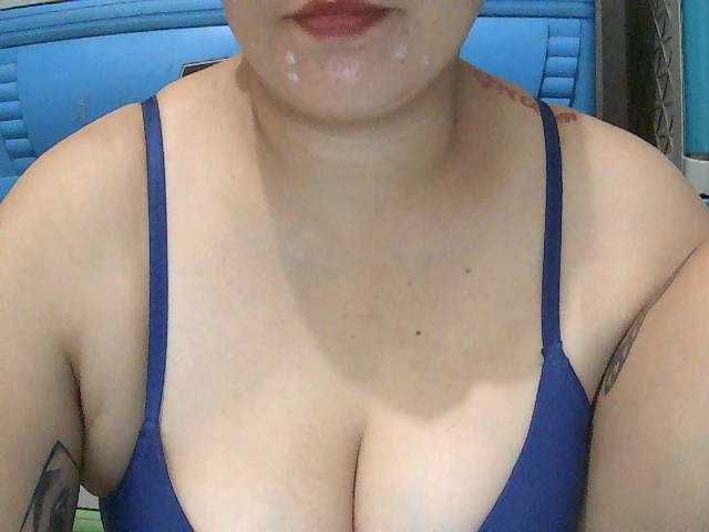 SexyCherrry live cam on BongaCams