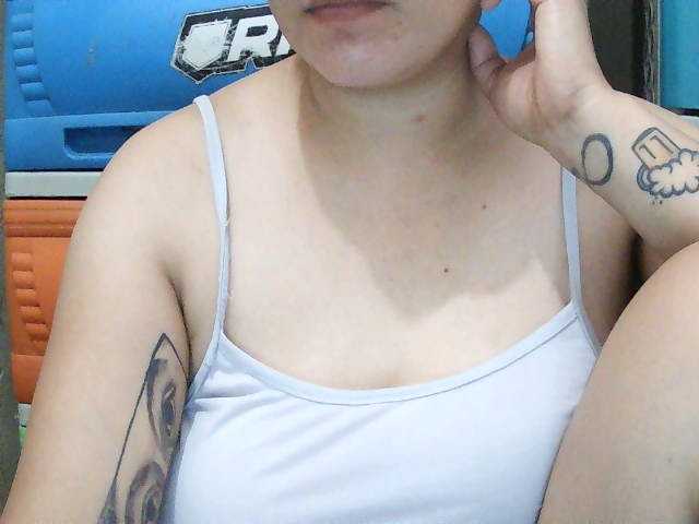 SexyCherrry live cam on BongaCams