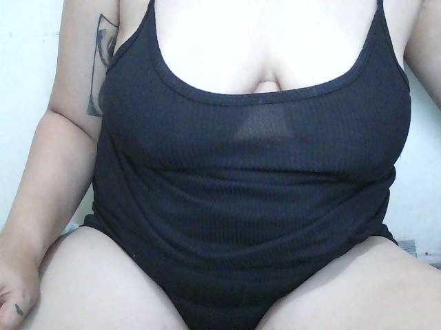 SexyCherrry live cam on BongaCams