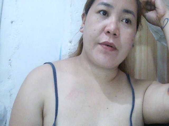 SexyCherrry live cam on BongaCams