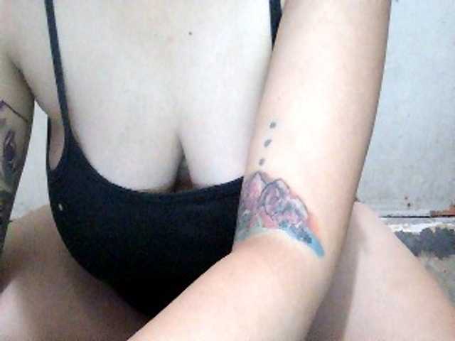 Sex chat gratuit in direct cu SexyCherrry pe BongaCams