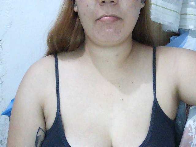 SexyCherrry live cam preview