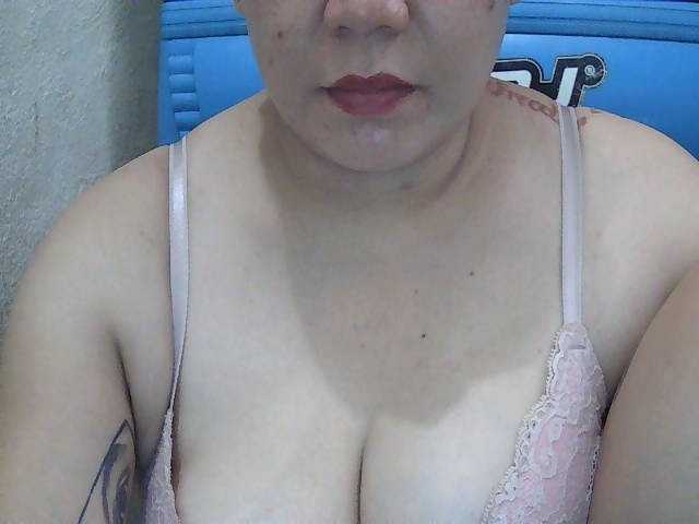 SexyCherrry live cam on BongaCams